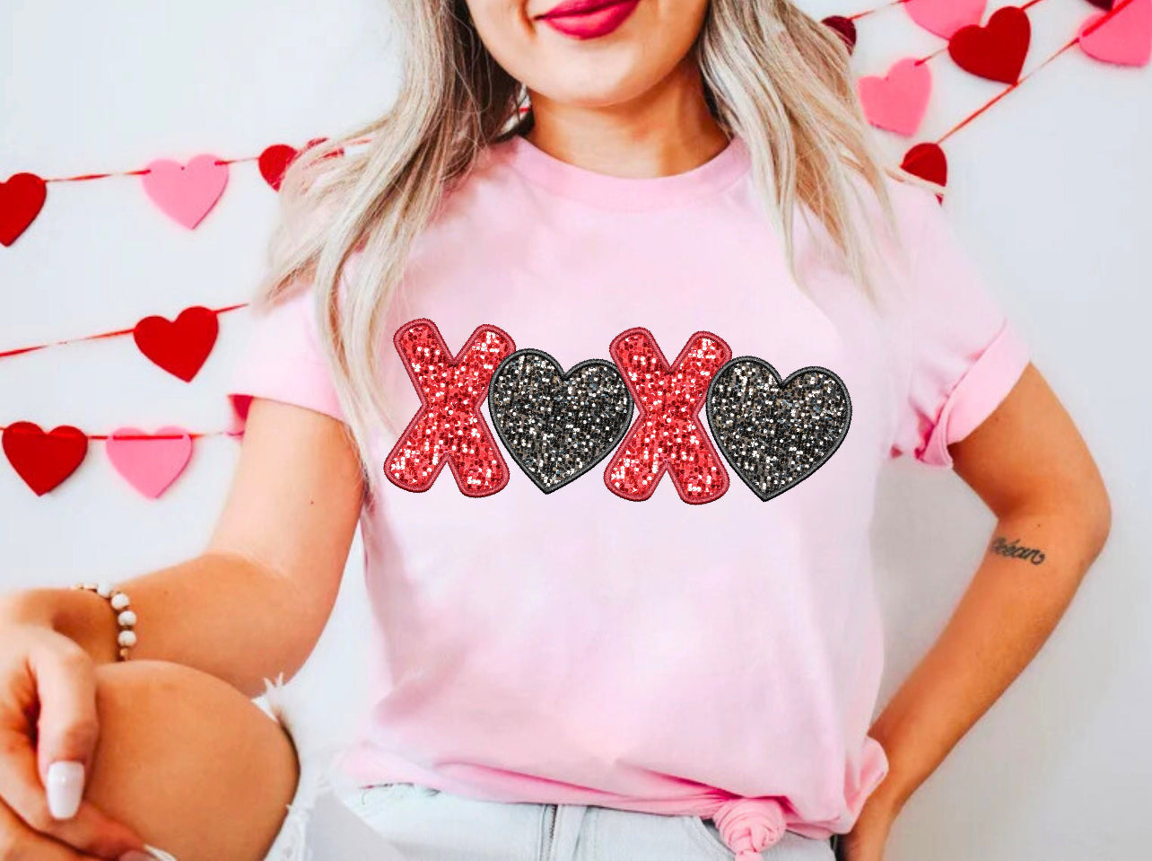 Xoxo red black